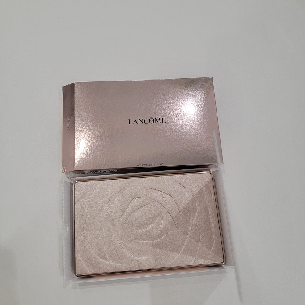 🆕️Lancome Holiday Rose Gold Eyeshadow Palette - Picture 3 of 4